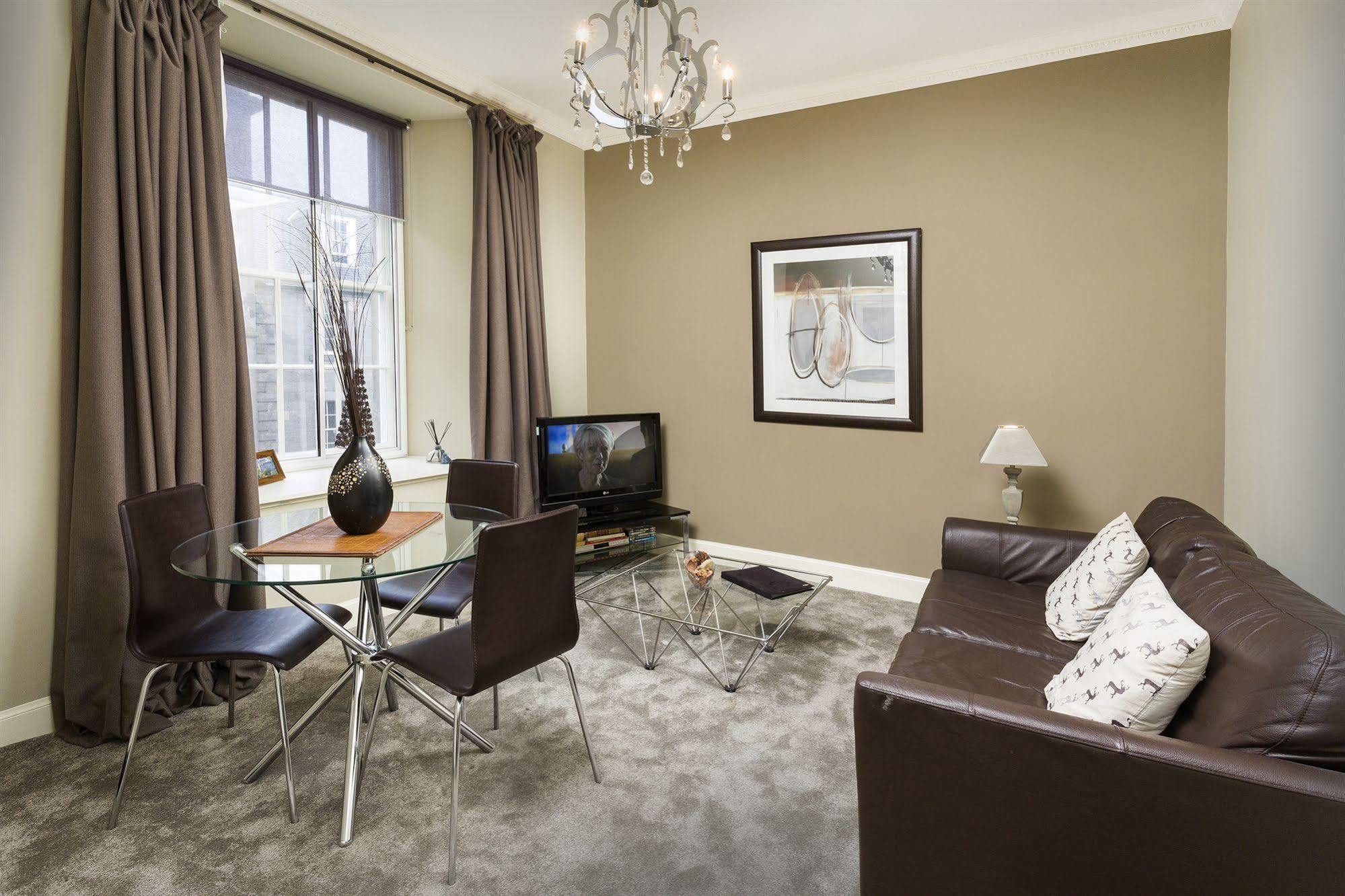 Nicolson Apartments Edinburgh Bagian luar foto