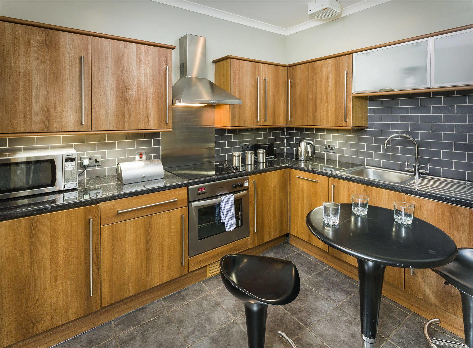 Nicolson Apartments Edinburgh Bagian luar foto