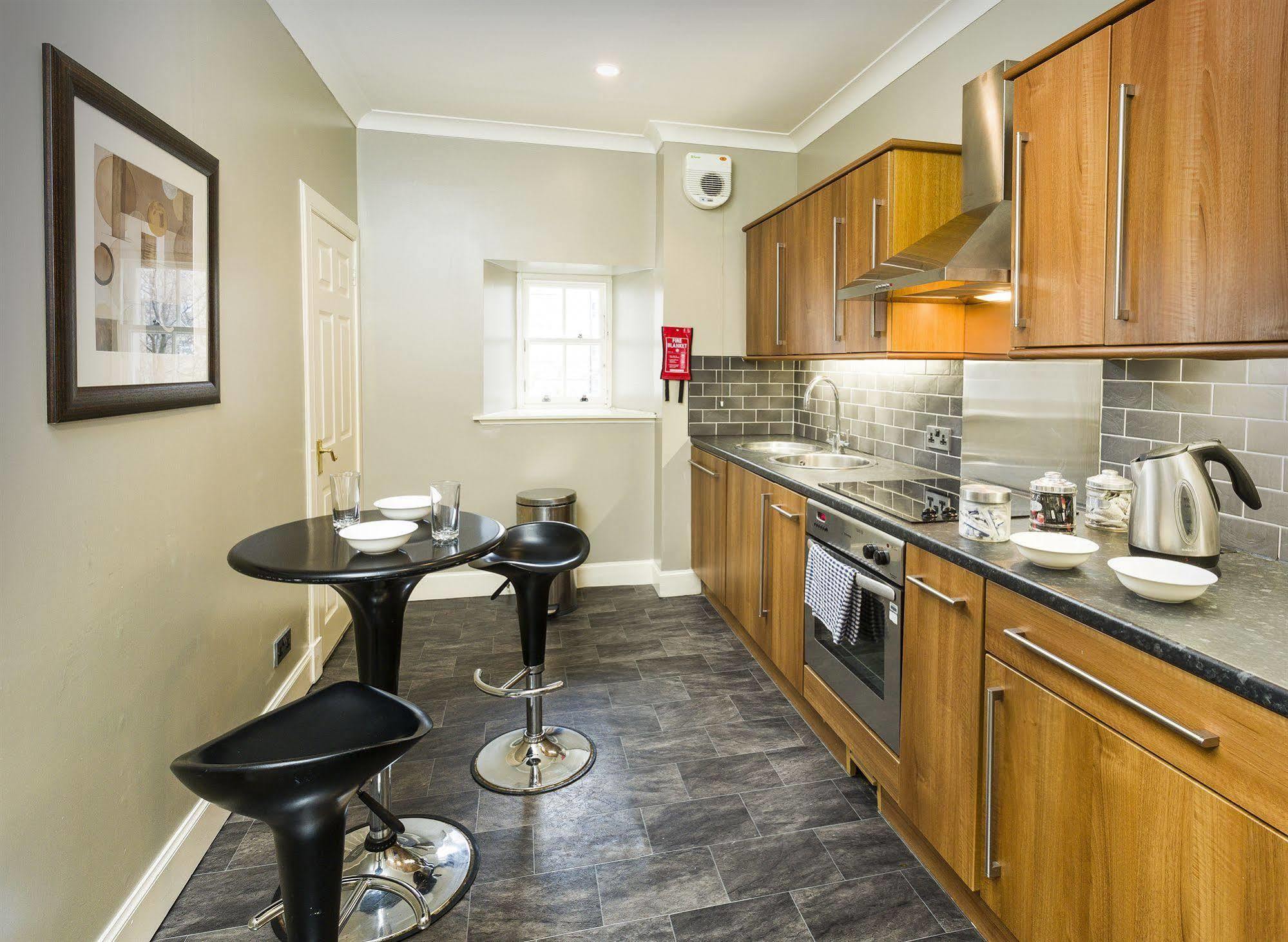 Nicolson Apartments Edinburgh Bagian luar foto